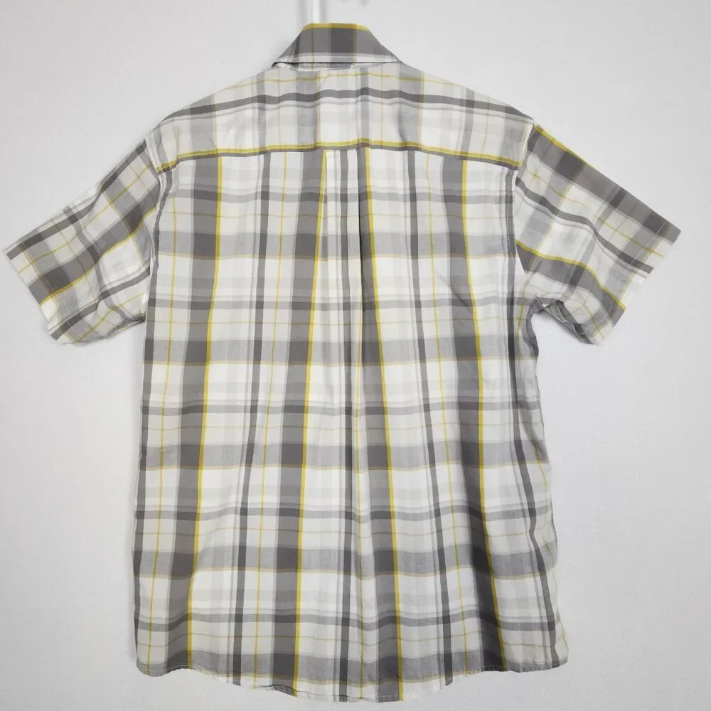 Lot of 2 Eddie Bauer Mens Shirt Sz M‎ & L Classic Fit Short Sleeve